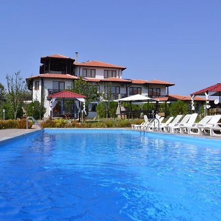 Guest House Misha Petrevene Exterior foto