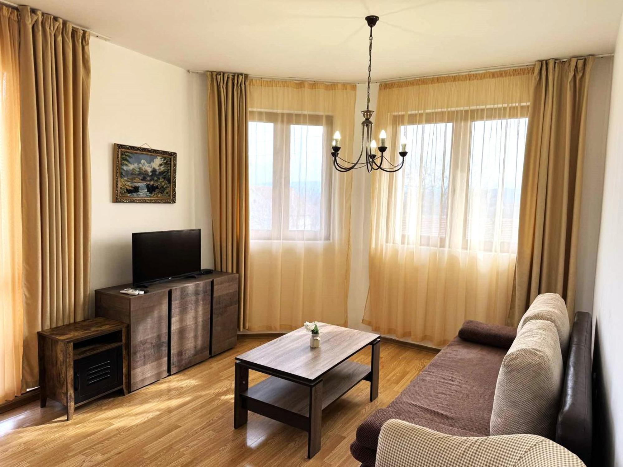 Guest House Misha Petrevene Exterior foto