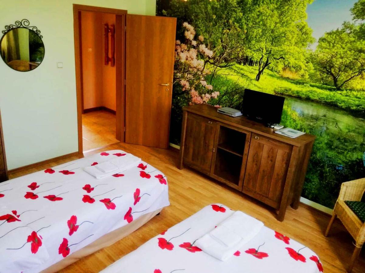 Guest House Misha Petrevene Exterior foto