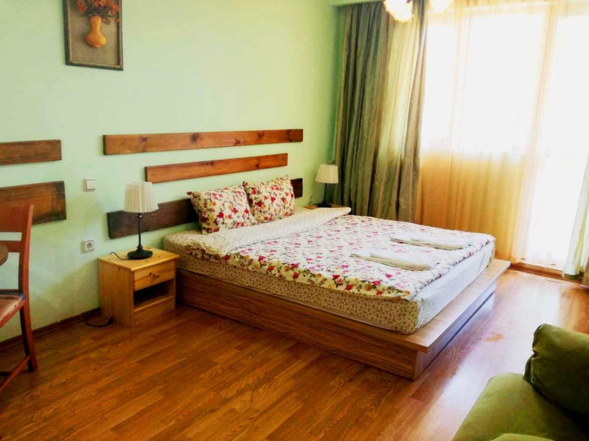Guest House Misha Petrevene Exterior foto
